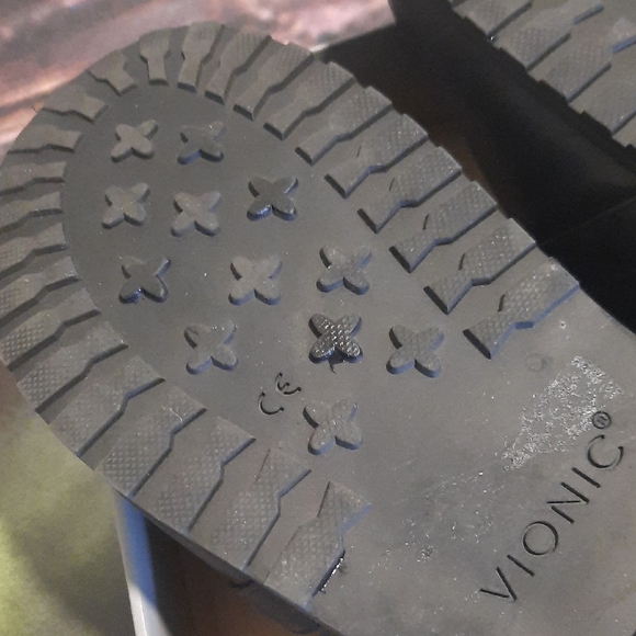 Vionic Black Slip-On Loafers with Black Chain - Picture 6 of 9